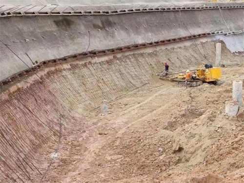 宁陕基坑边坡加固